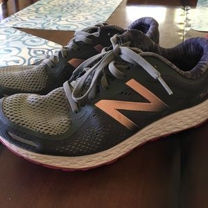 New balance tennis shoes excellent condition